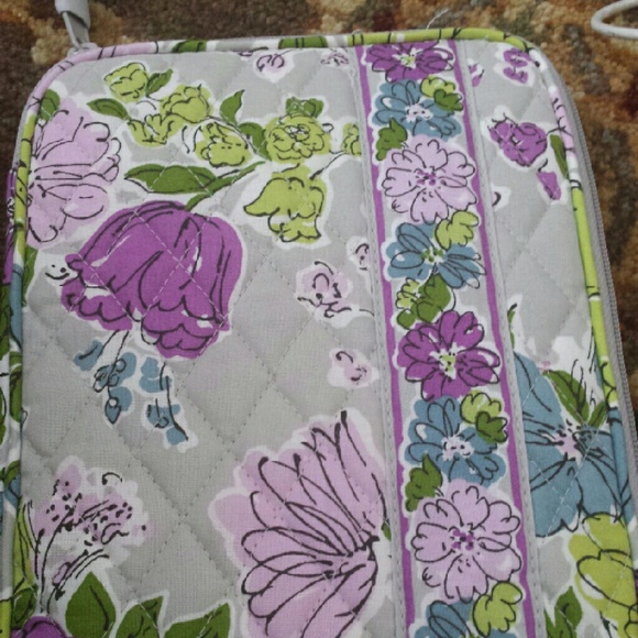 🚗MOVING - VERA BRADLEY  - MUST GO by TOMORROW!