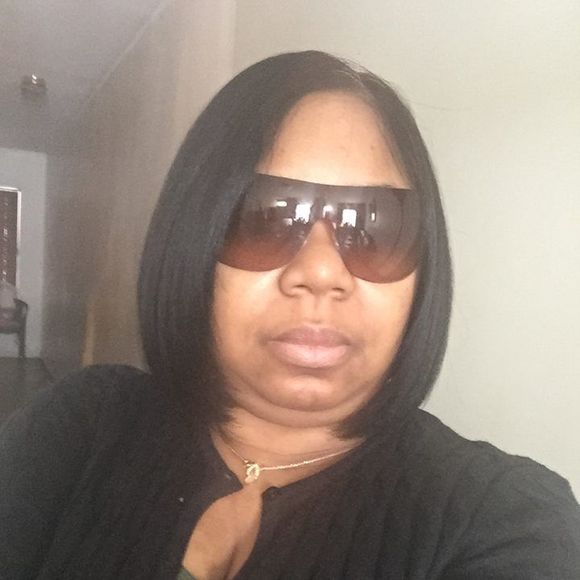 Meet your Posher, Crystal