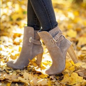 Dolce Vita suede booties