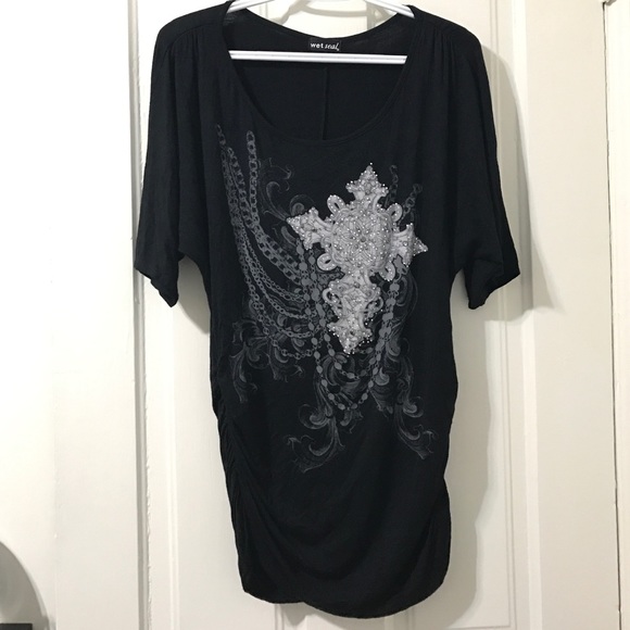 Black detailed shirt