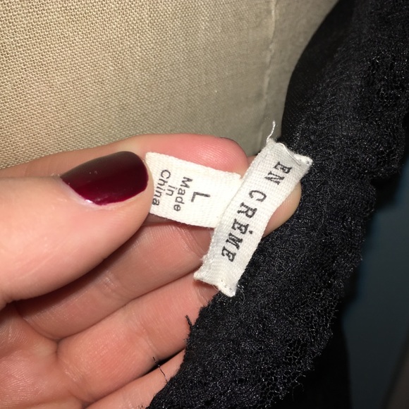 Off the shoulder black size large lace shirt - Picture 4 of 4