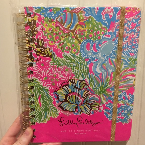 SOLD!! Large Lilly Pulitzer 2016-2017 Agenda