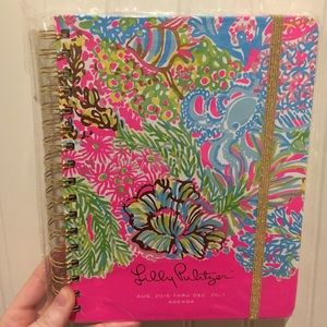 SOLD!! Large Lilly Pulitzer 2016-2017 Agenda
