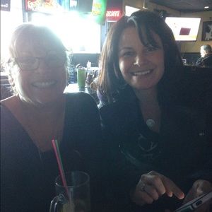 Meet your Posher, Toni