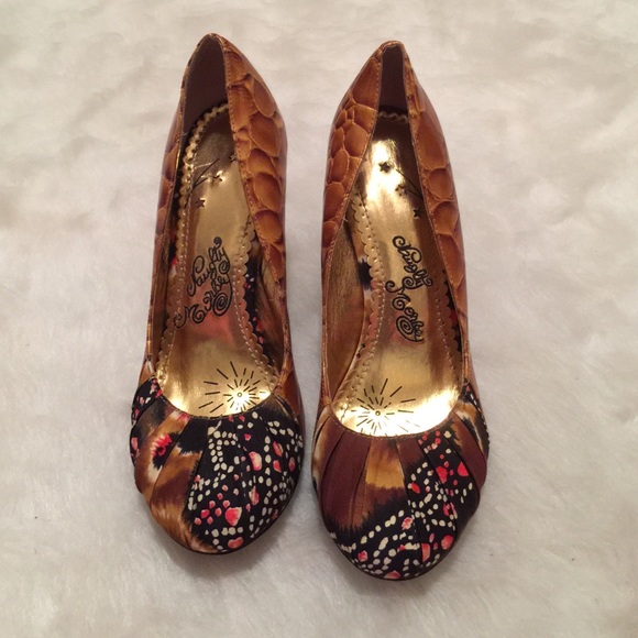 Naughty Monkey Multicolor Heels