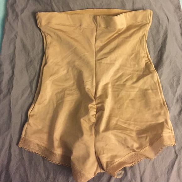 Flexees by Maidenform shapewear - Picture 3 of 4