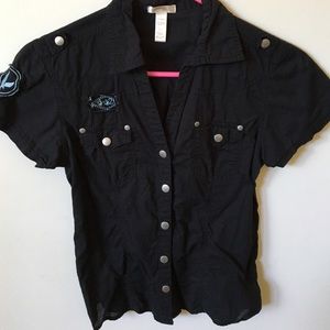 Short sleeve button down