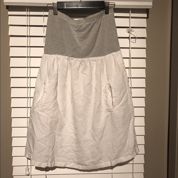 Strapless dress.