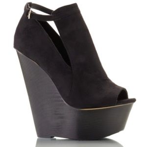 Bakers Nolana Peep Toe Wedge