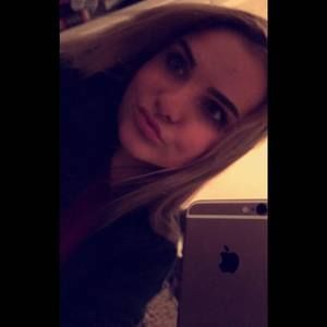 Meet your Posher, Hayley