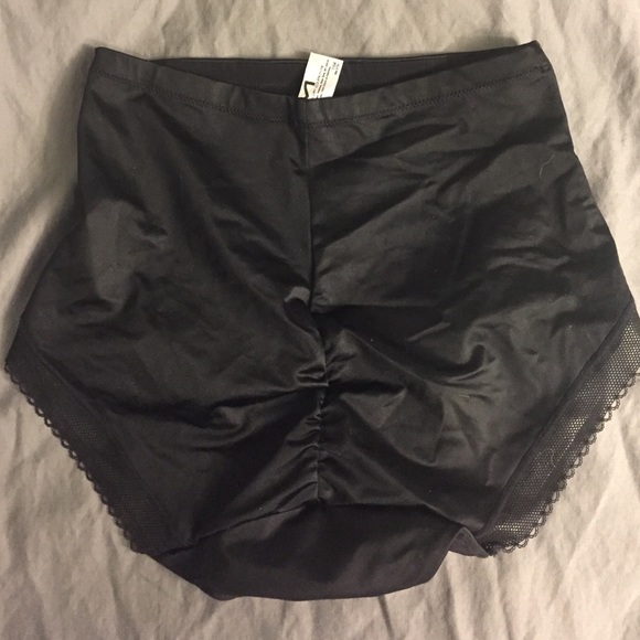 Maidenform shapewear undies - Picture 4 of 4