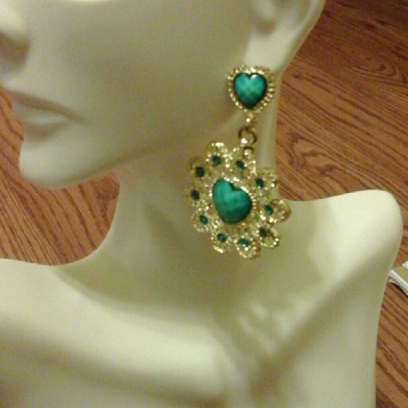 Stunning turquoise earrings