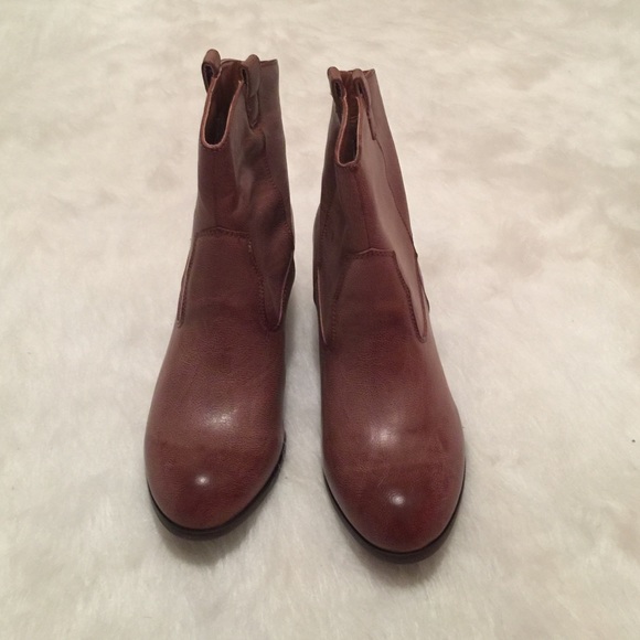 Brand new brown ankle boots