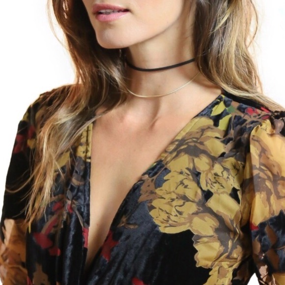 💟SOLD💟 Vanessa Mooney Choker - Black & Gold
