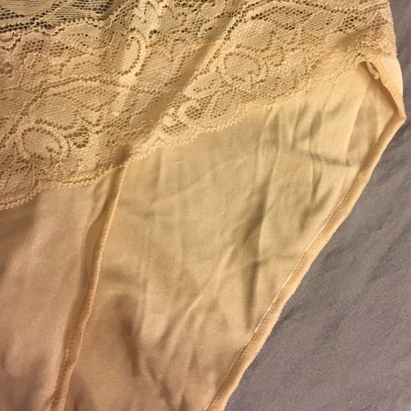 Barely There invisible undies - Picture 4 of 4