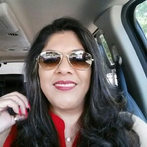 Meet your Posher, Evangelina