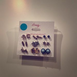 Icings sensitive solution earrings