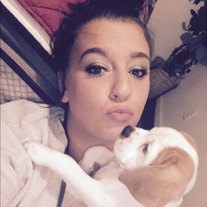 Meet your Posher, Desiree
