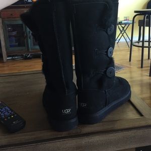 Authentic Uggs, size 8. New without box.