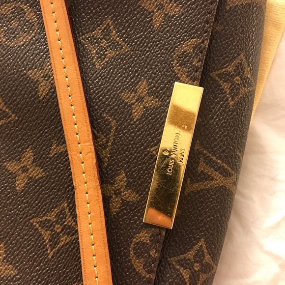 Louis Vuitton favorite pm - Picture 3 of 4