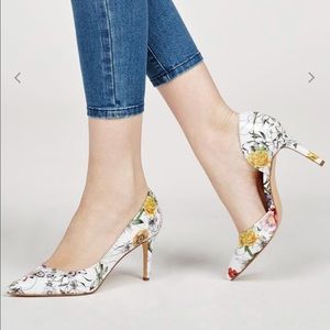 Roza Pumps from JustFab 👠