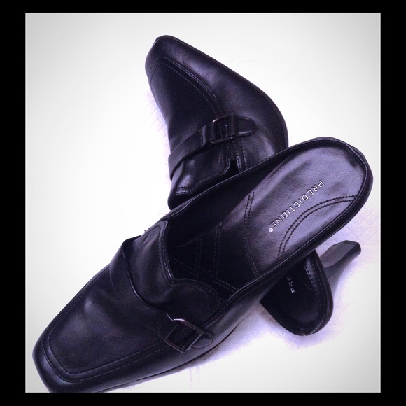 🌻 (SOLD) Predictions Women's Mule Heels.