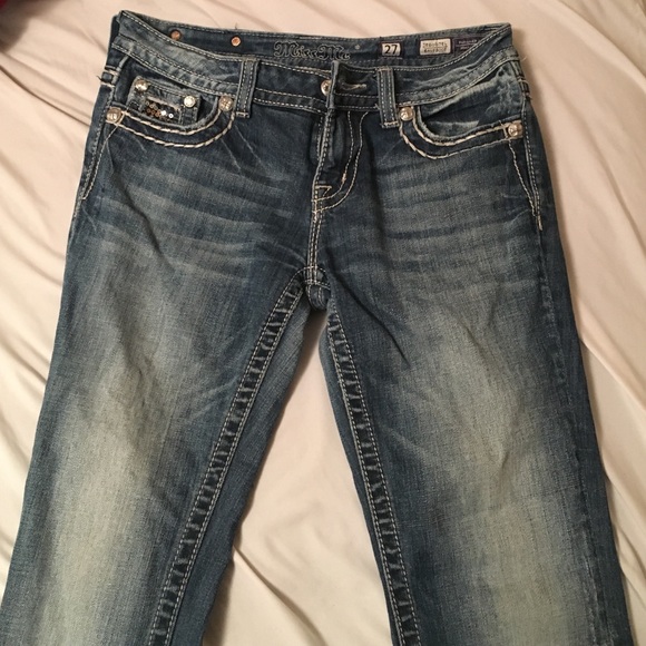 Buckle Denim - Miss me bootcut jeans! Size 27
