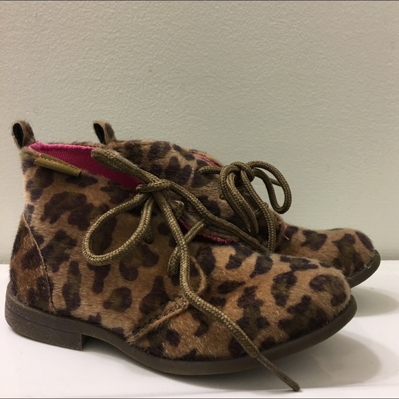 OshKosh B'gosh Other - Osh Kosh animal print shoes