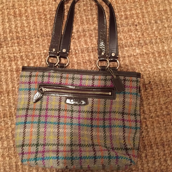 Gorgeous Coach grey wool and leather bag