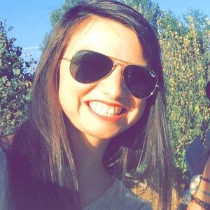 Meet your Posher, Julie