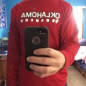 Oklahoma University Men's LS Under Armour Shirt