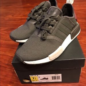 Adidas NMD R1 Utility Gray/Maroon