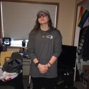 Meet your Posher, Casey