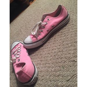Woman's converse