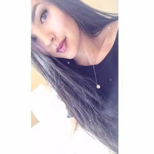 Meet your Posher, Lorena