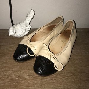 Chanel Cap toe Flats