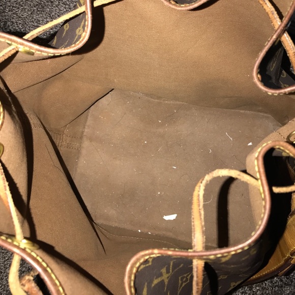 Authentic Louis Vuitton bag!  SOLD - Picture 4 of 4