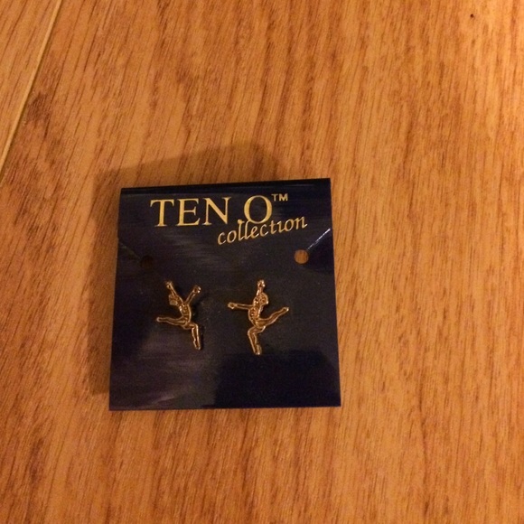 NEVER WORN GYMNAST EARINGS