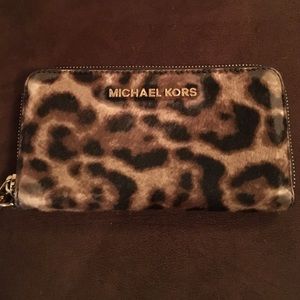 Michael Kors cheetah wallet
