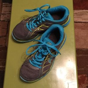 Women's Fila Tennis Shoes