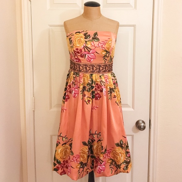 💥MARKED DOWN💥 Forever 21 strapless bubble dress