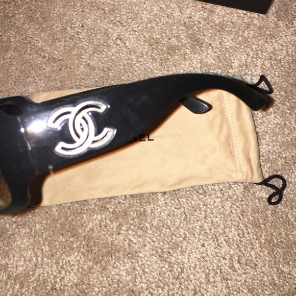 Authentic Chanel sunglasses main image 3