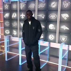 Meet your Posher, Dwight