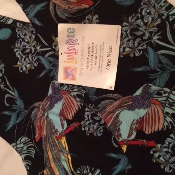 Lularoe 🦄 print with tropical bird design OS