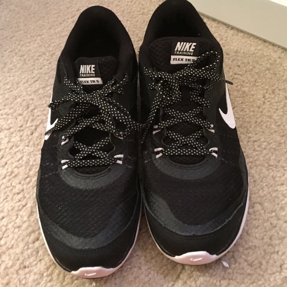 Nike Flex TR 5 Tennis shoes