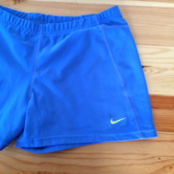Nike shorts - Picture 3 of 3