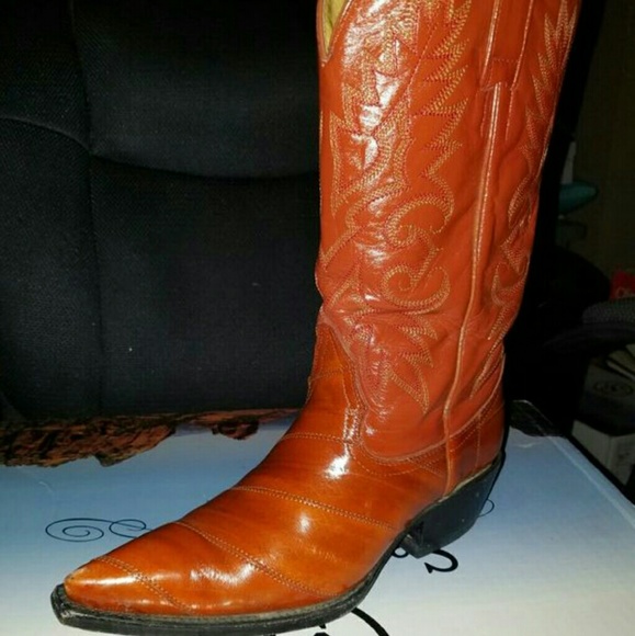 Exotic boots - Picture 1 of 1