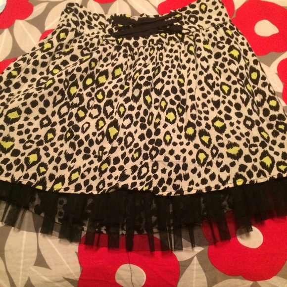 Cheetah skirt( runs small)
