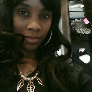 Meet your Posher, Joy