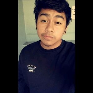 Meet your Posher, Luis